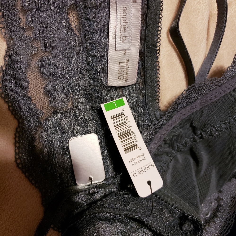 Modcloth Lacy bralette - Picture 2 of 7